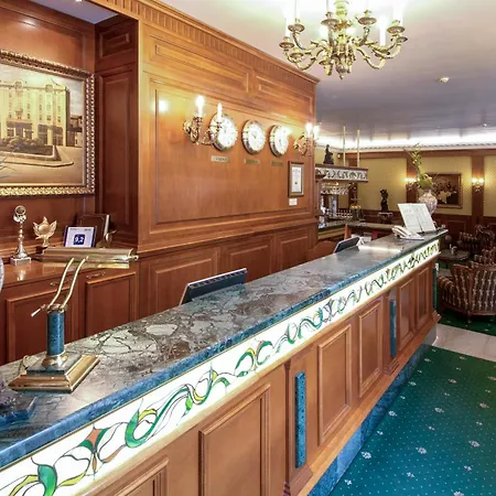 Grand London Otel 5*