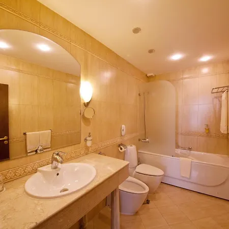 غراند لندن فارنا