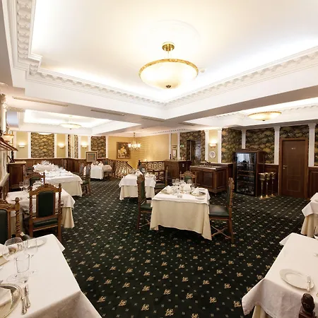 Hotel Grand London Warna