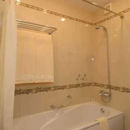 Hotel Grand London 5*